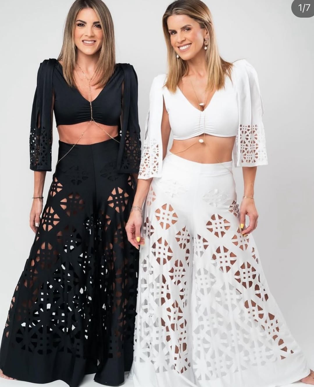 DEBLO SET OF TOP AND PANTS RESORTWEAR SET
