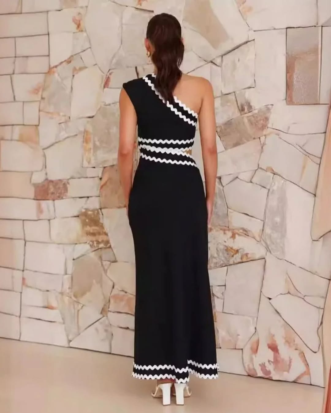 Sirina Statement Oneshoulder Summer Dress