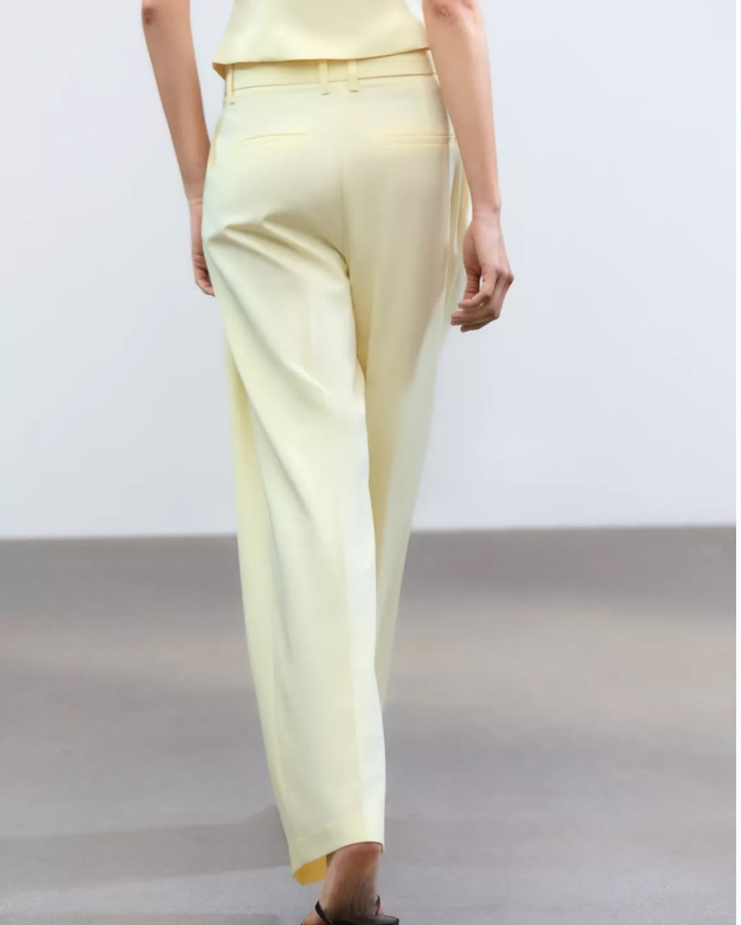 Delphi Halter Waistcoat with Double Pleat Trouser Set